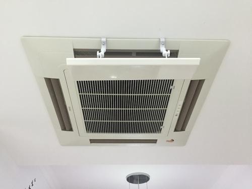 中央空调漏水怎么回事